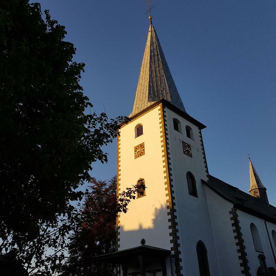Freundliche Unterkunft Sauerland メシェデ エクステリア 写真